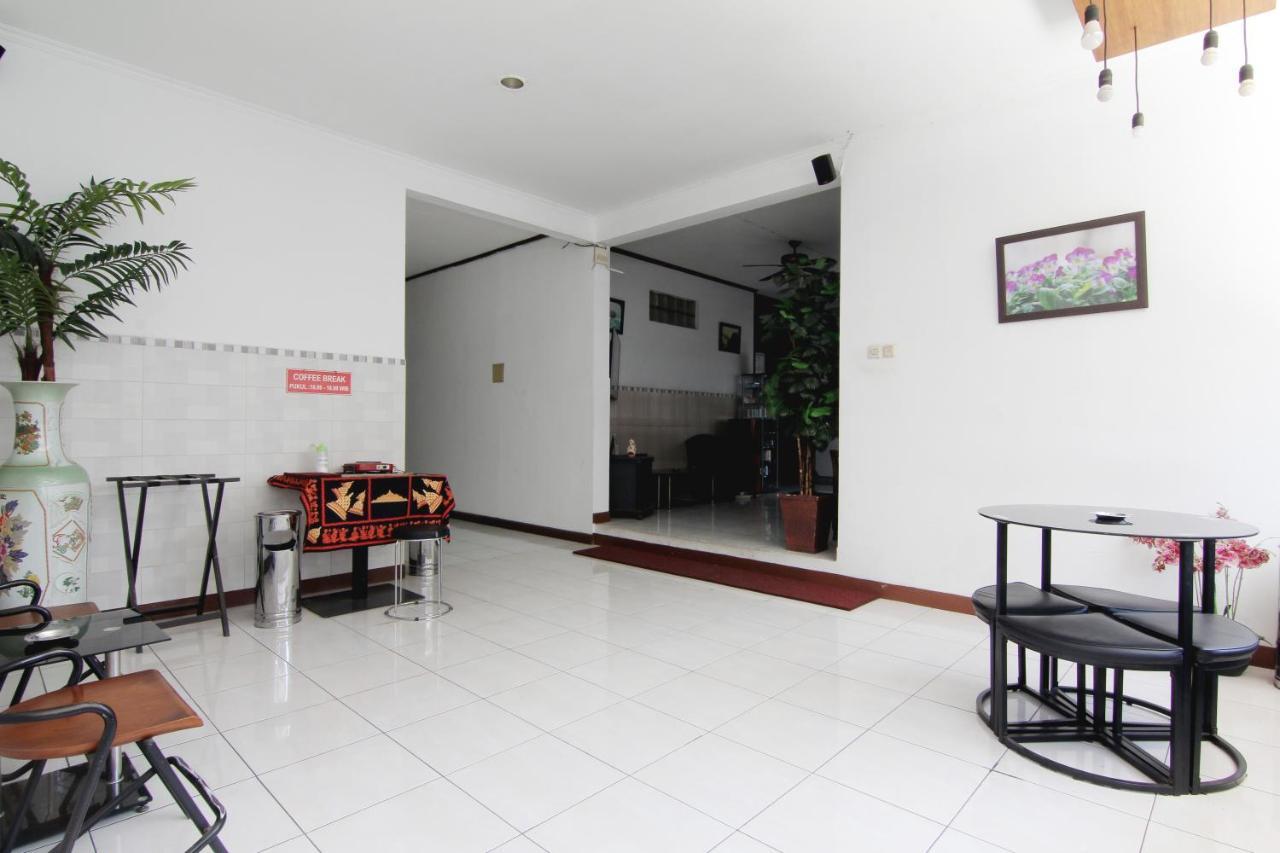 Hotel Palem Бандунг Экстерьер фото