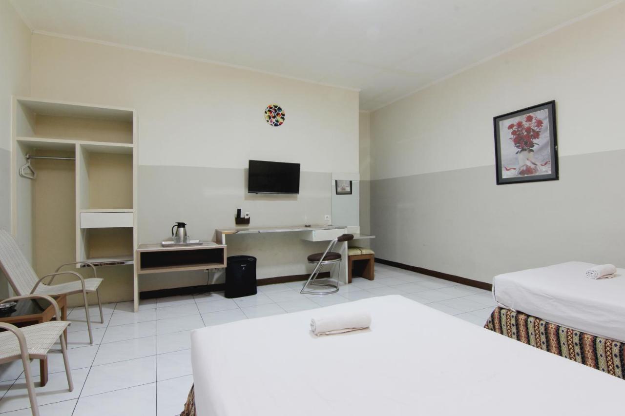Hotel Palem Бандунг Экстерьер фото