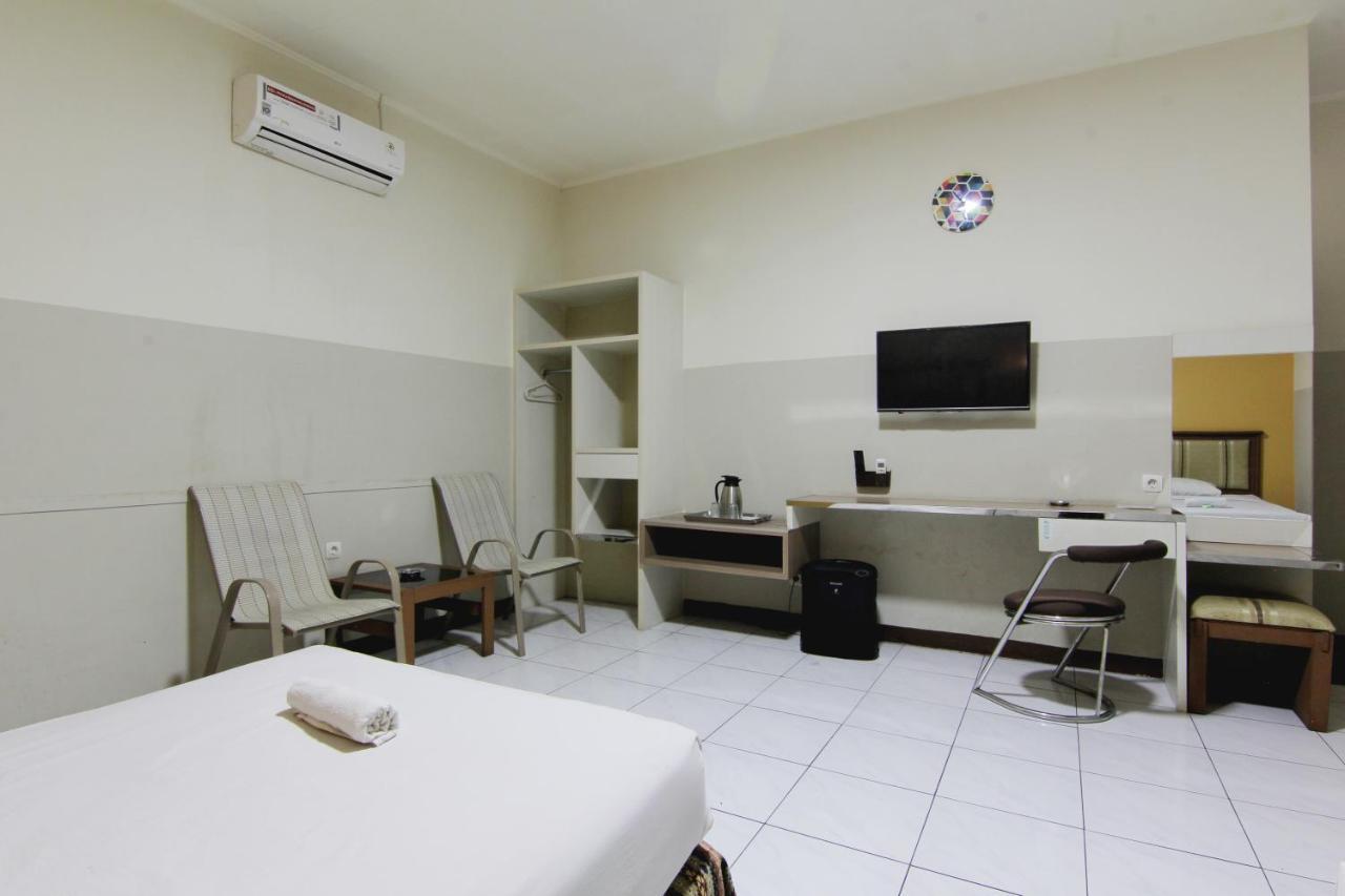 Hotel Palem Бандунг Экстерьер фото