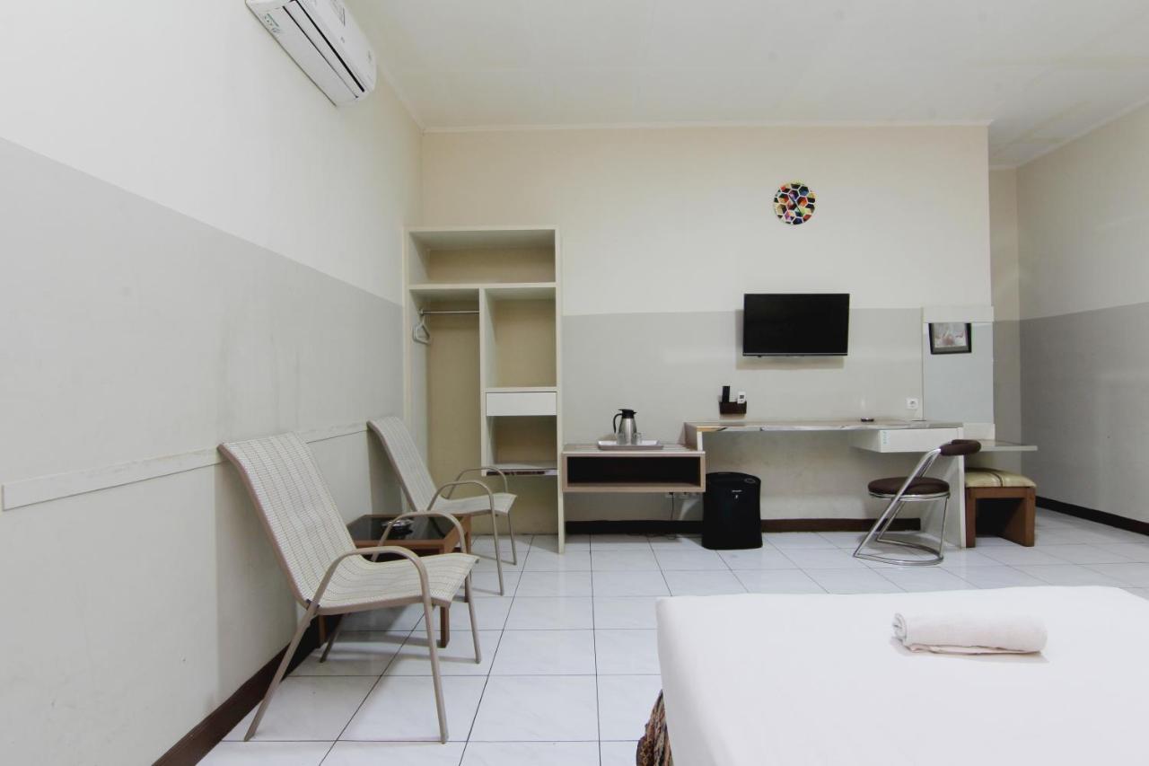 Hotel Palem Бандунг Экстерьер фото